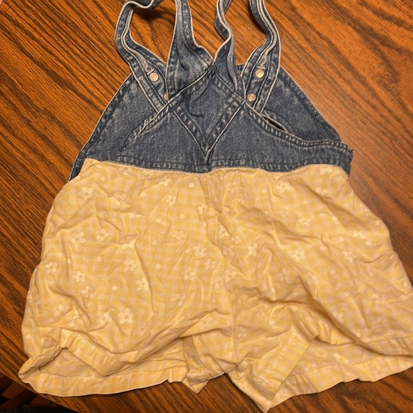Girls 2t jean overalls with yellow and white flowered bottoms so cute! - Picture 2 of 3